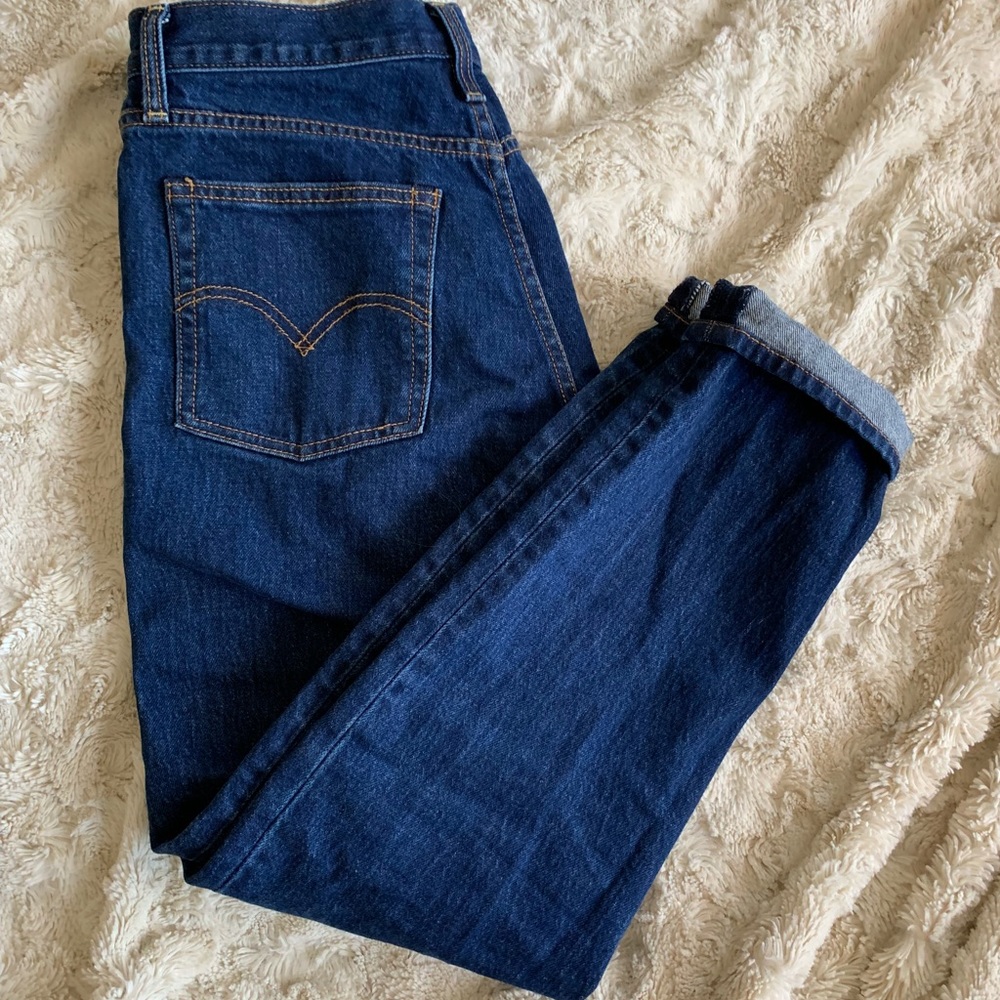 Levi’s wedgie jeans in “something cheeky”